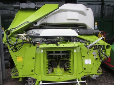 Claas Orbis 750 10 row maize header