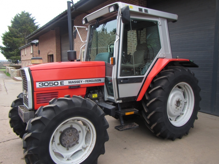 Massey Ferguson 3050E