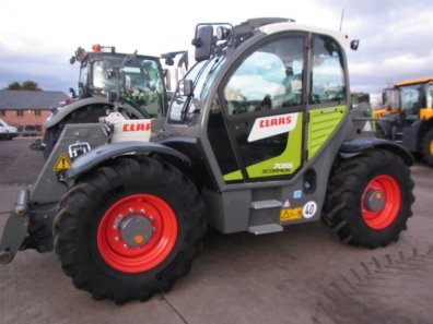 Claas Scorpion 7055