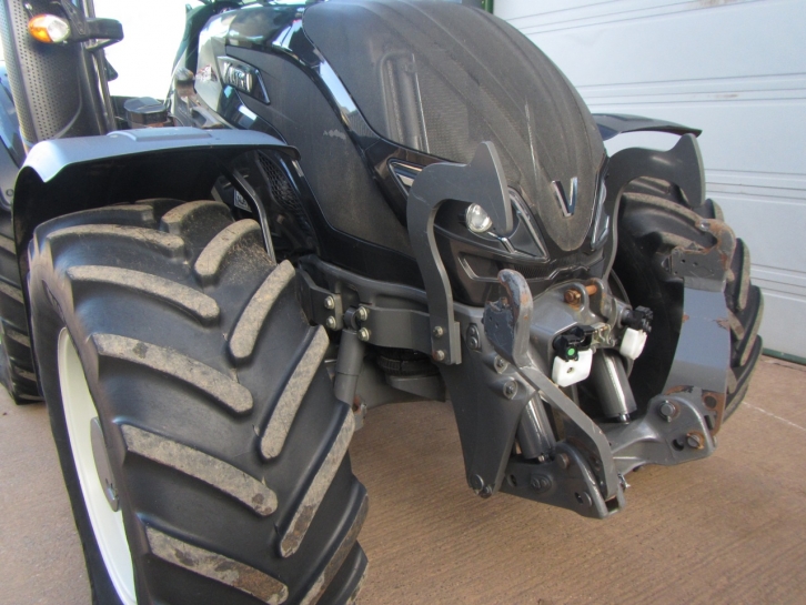 Valtra T214 Direct