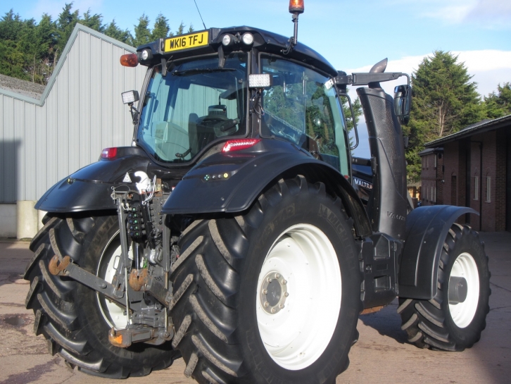 Valtra T214 Direct