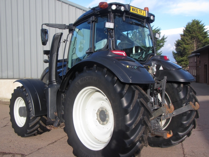 Valtra T214 Direct