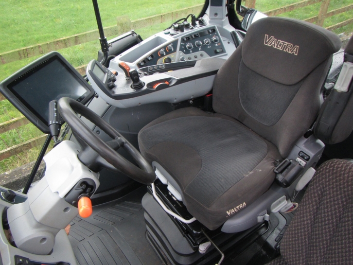 Valtra T214 Direct