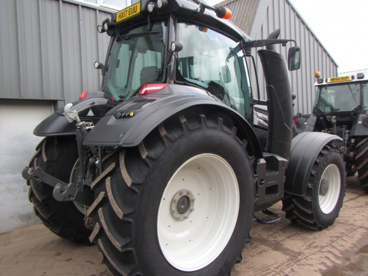 Valtra T234 Versu