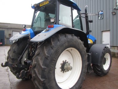 New Holland TM175