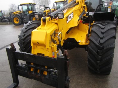 JCB 320S