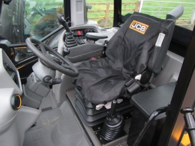 JCB 320S