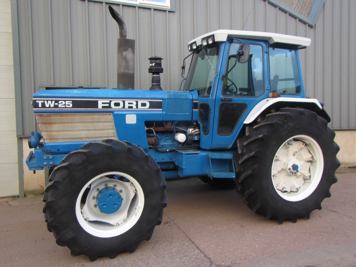 Ford TW-25