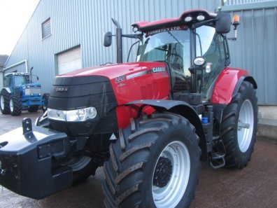Case Puma 220