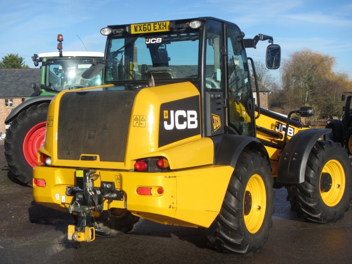 JCB 310