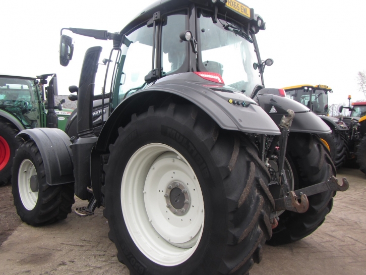 Valtra T234 Versu