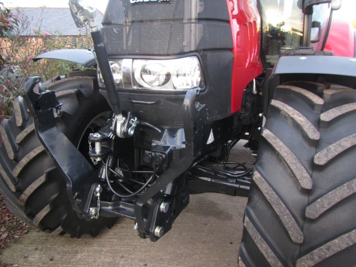 Case CVX 165