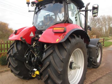 Case CVX 165