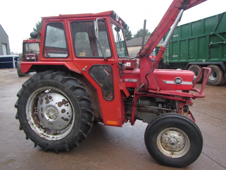 Massey Ferguson 135