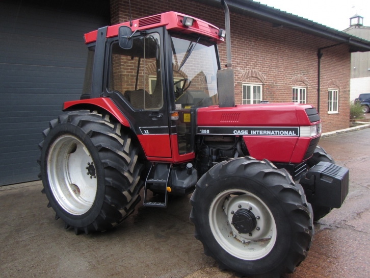 Case 895XL