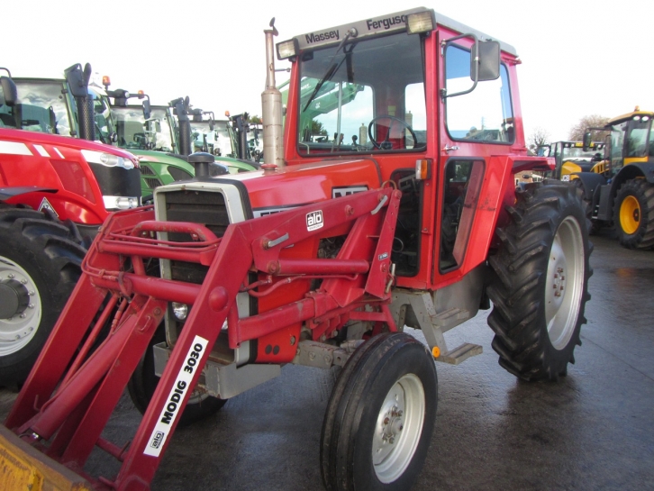 Massey Ferguson 575