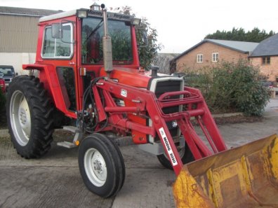 Massey Ferguson 575