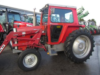 Massey Ferguson 575