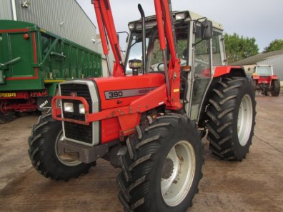 Massey Ferguson 390