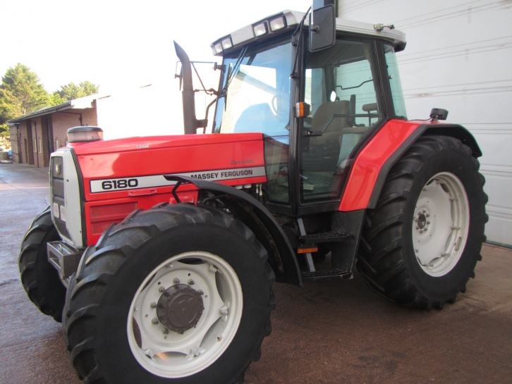 Massey Ferguson 6180