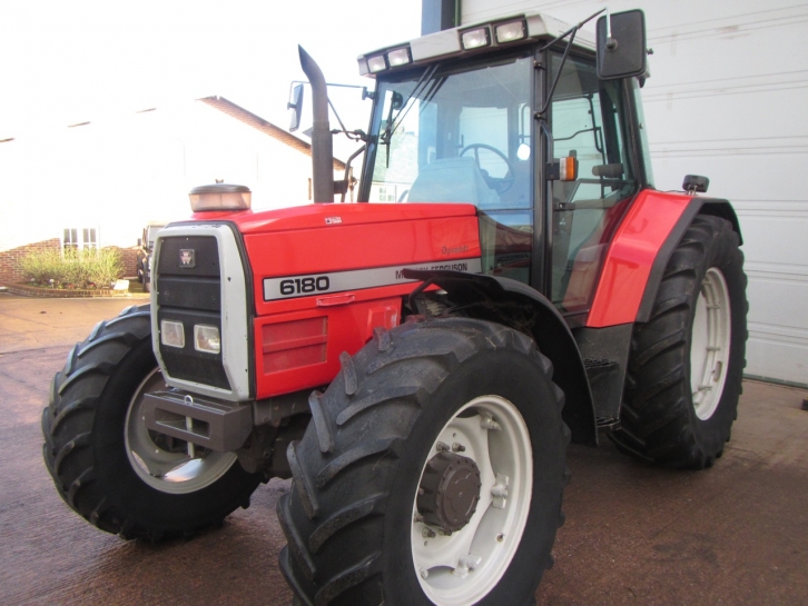 Massey Ferguson 6180