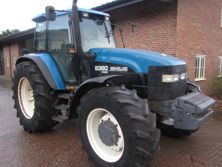 New Holland 8360