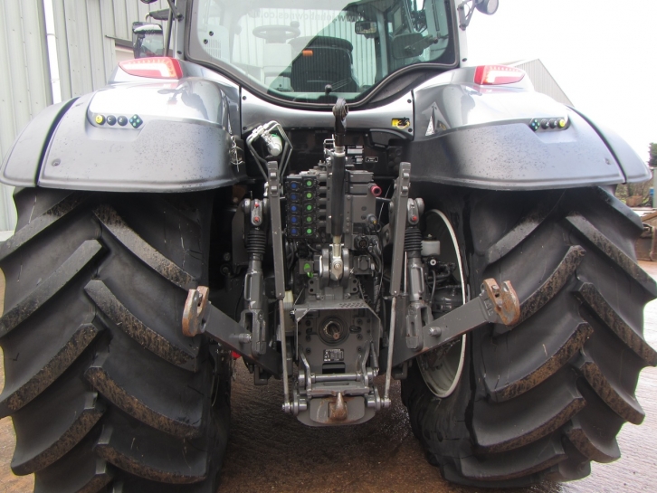 Valtra T214 Direct