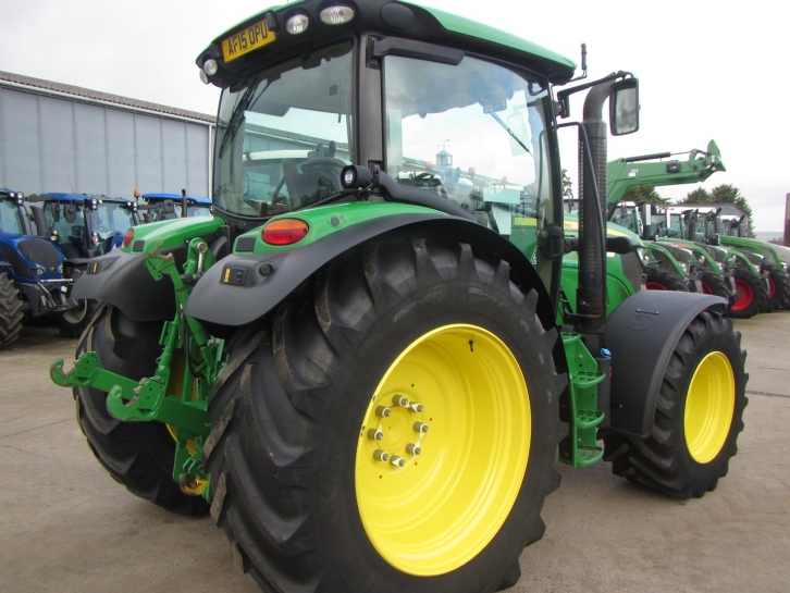 John Deere 6125R