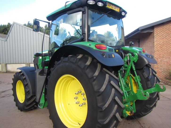 John Deere 6140R
