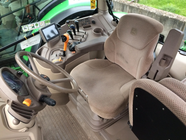 John Deere 6140R