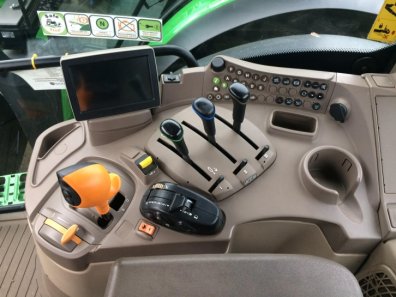 John Deere 6140R