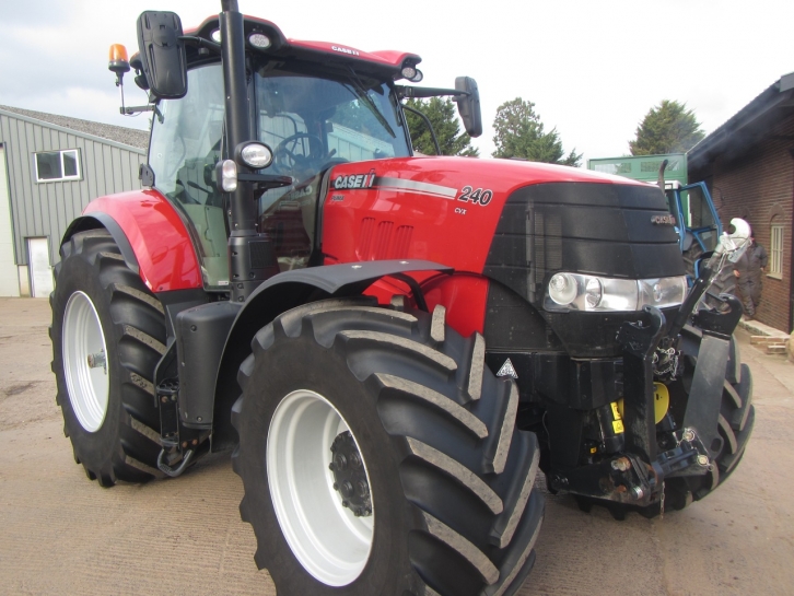 Case Puma CVX 240