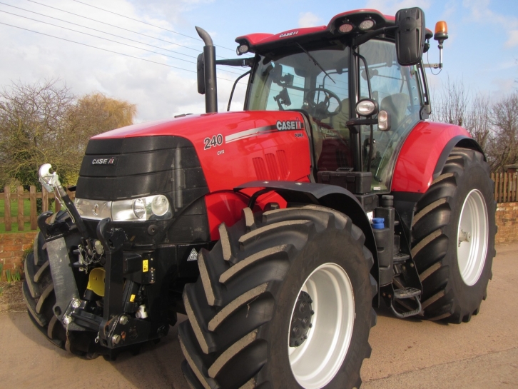 Case Puma CVX 240