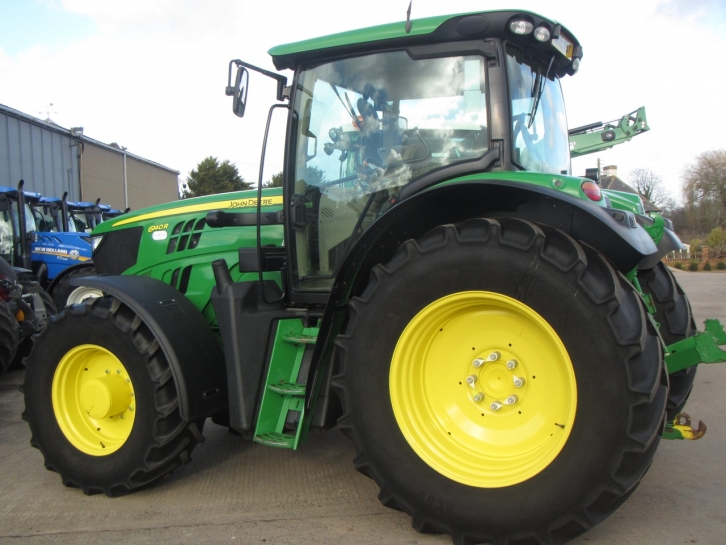 John Deere 6140R