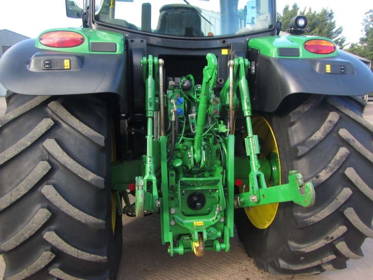 John Deere 6140R