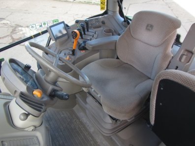 John Deere 6140R