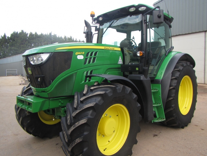 John Deere 6140R