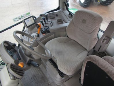 John Deere 6140R