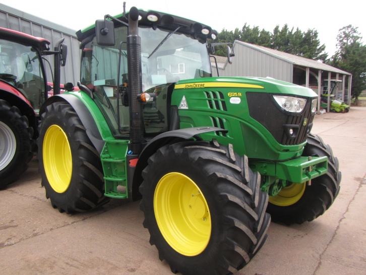 John Deere 6125R