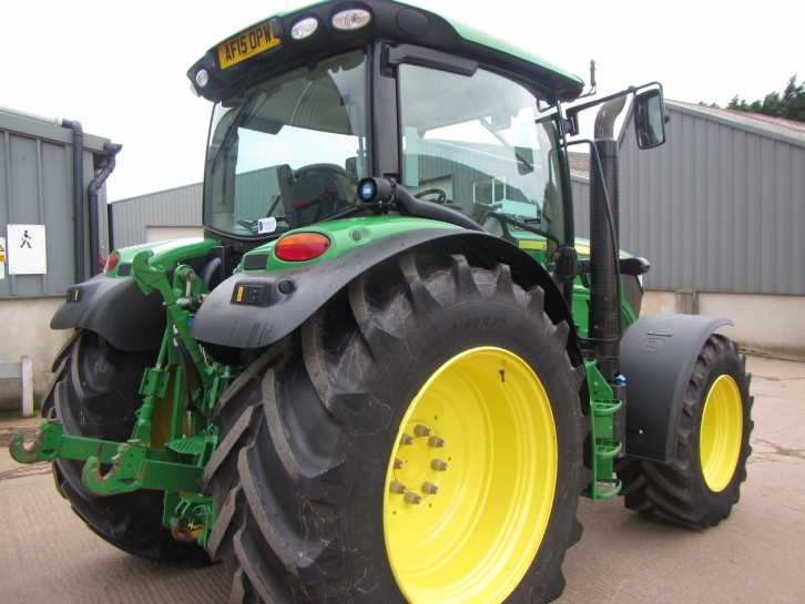 John Deere 6125R
