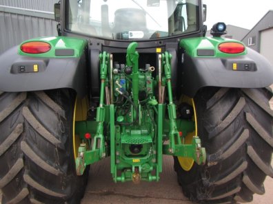 John Deere 6125R
