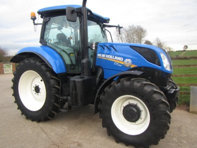 New Holland T7.210