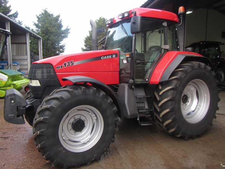 Case MX135