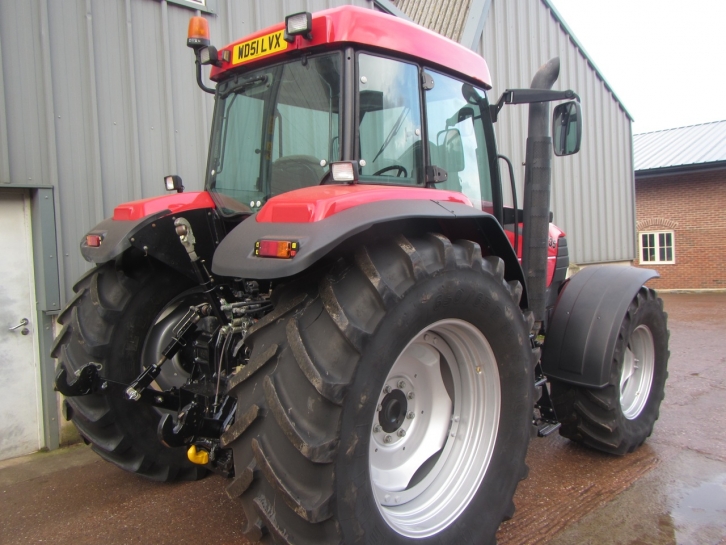Case MX135