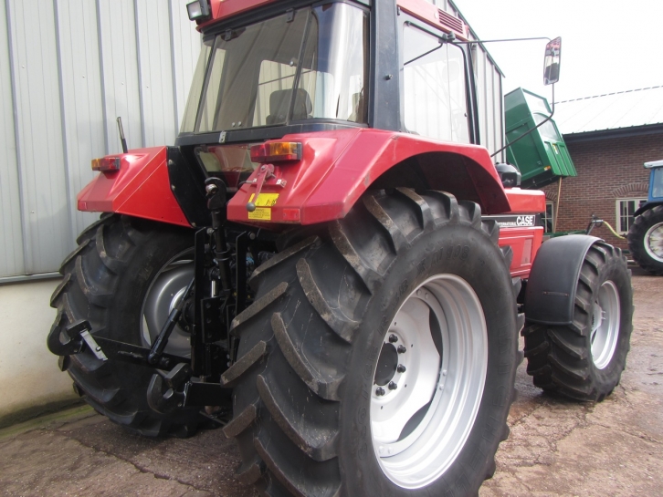 Case 1255XL