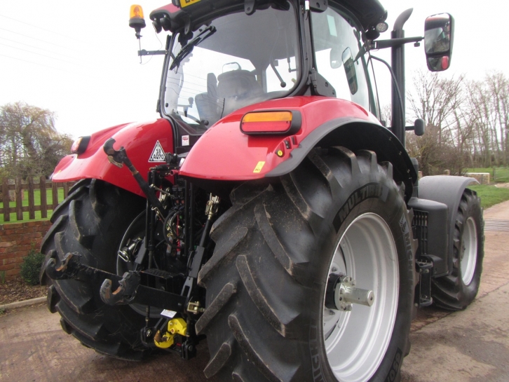 Case Puma 165