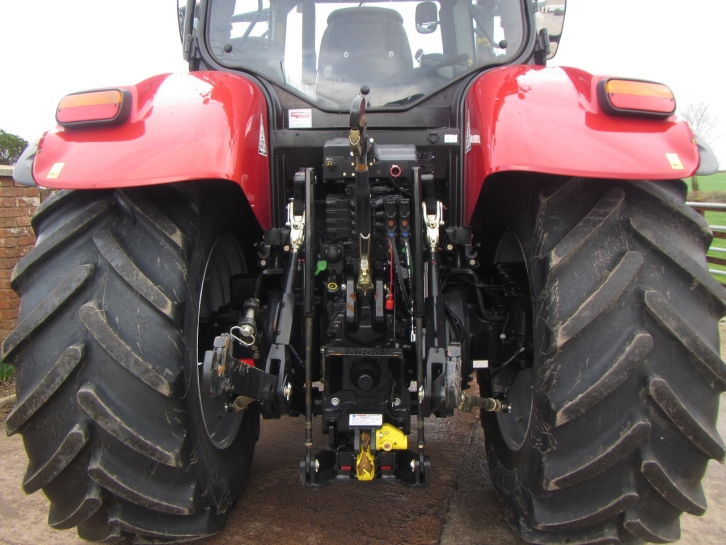 Case Puma 165