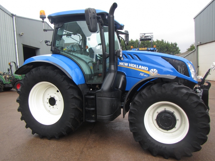 New Holland T6.180