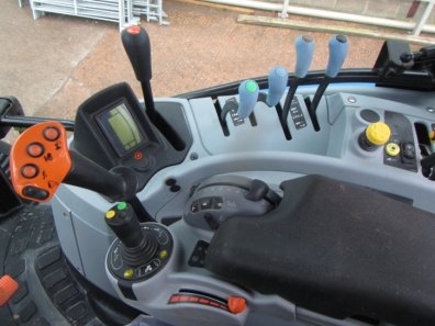 New Holland T6.180