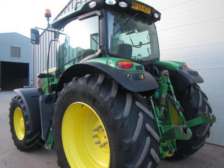 John Deere 6150R